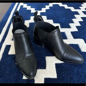 One State leather heeled booties